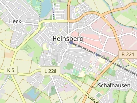 Tax advisor on map