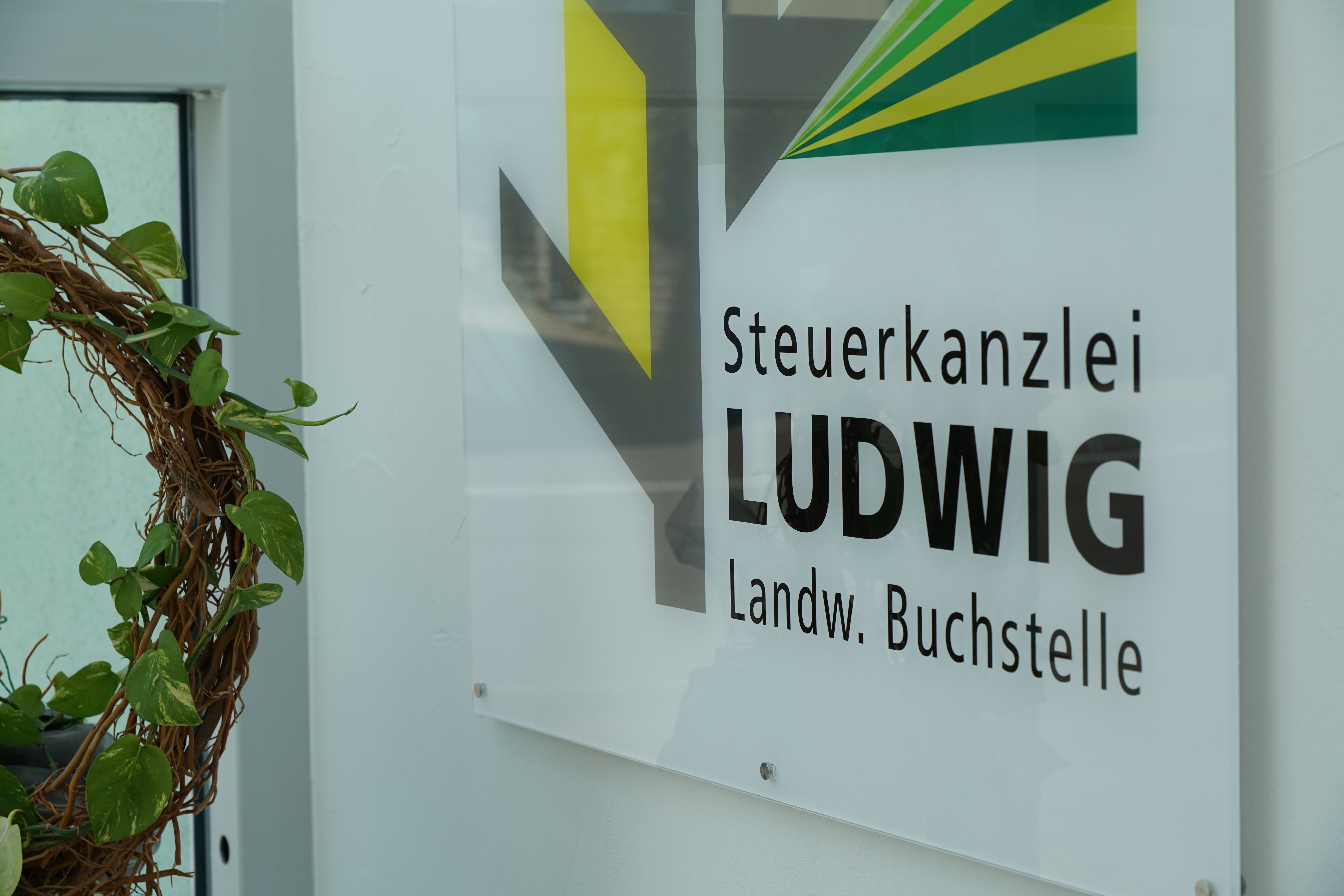 Steuerberatung - Branchen: IT / Multimedia - Deutschland - STEUERKANZLEI LUDWIG - Landwirtschaftliche Buchstelle